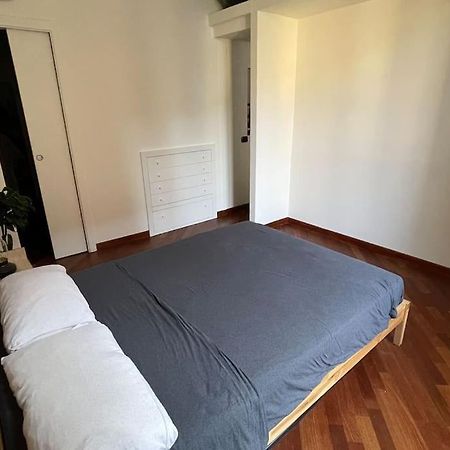 "Iris" Milano Lunigiana In Stazione Centrale Apartment Exterior photo