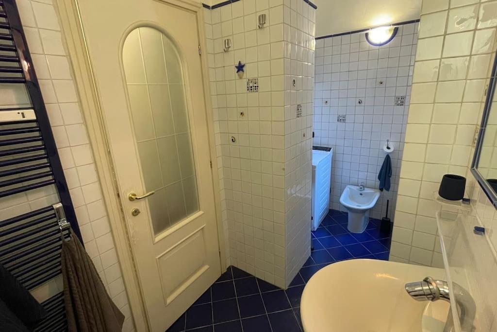 "Iris" Milano Lunigiana In Stazione Centrale Apartment Exterior photo